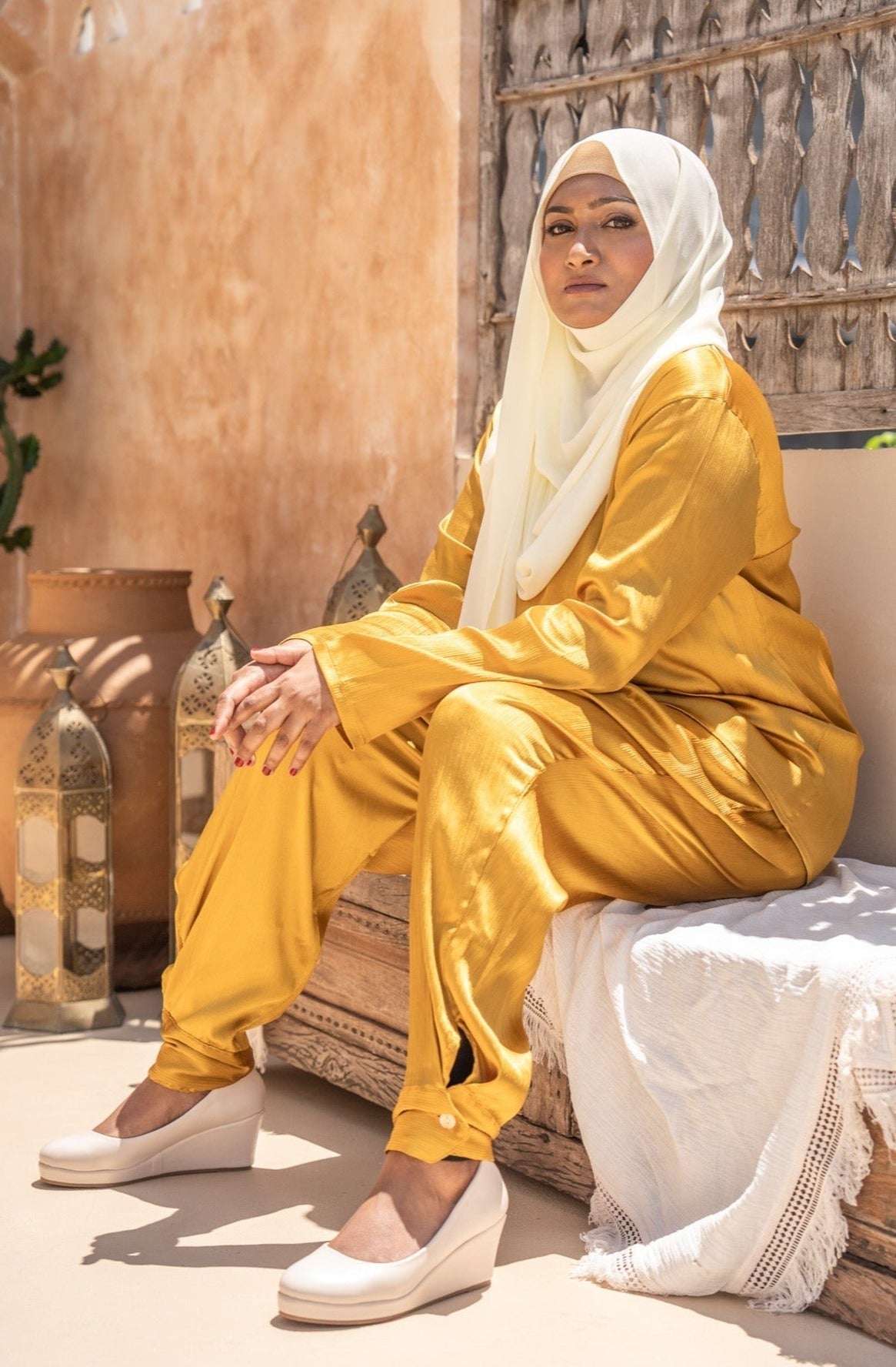 Curve Cuffed Pants in Arabian Gold & Pale Cooper