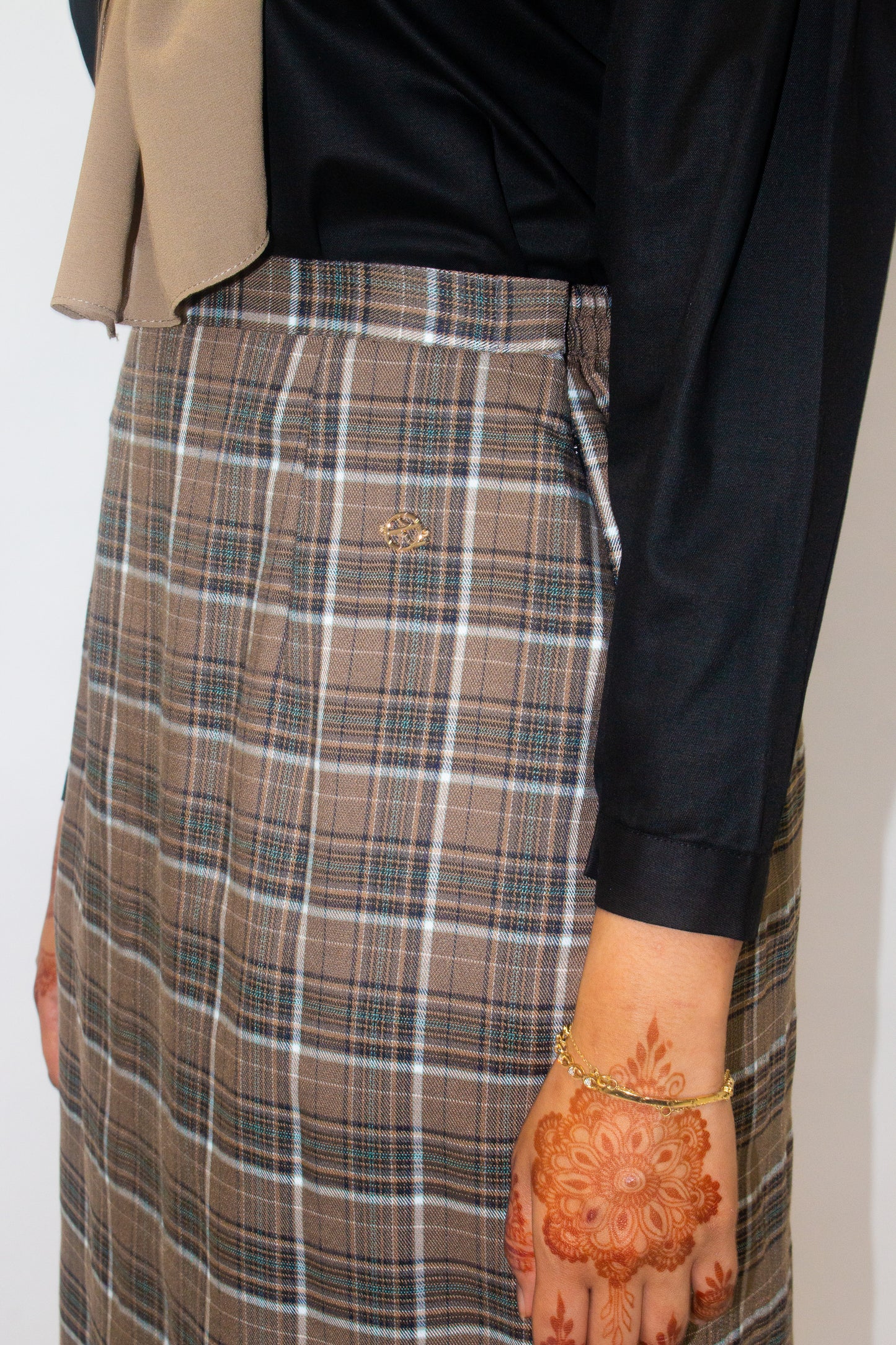 Brunette Flannel Long Pint Skirt