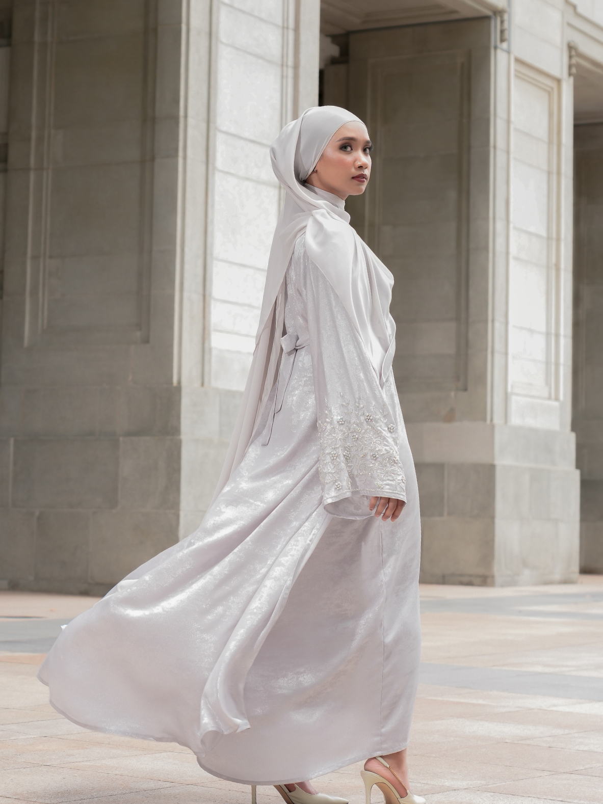 Frosted Abaya