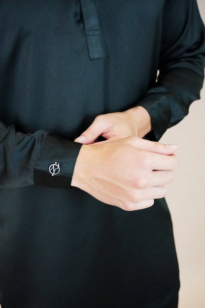 Curve Satin Kurta Set Men In BlackOut