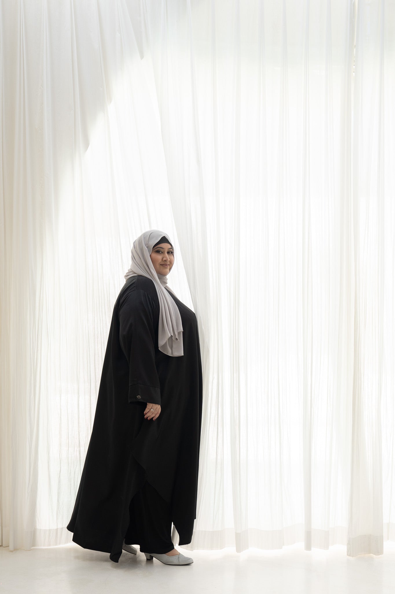 Winged Abaya in Blac Kohl