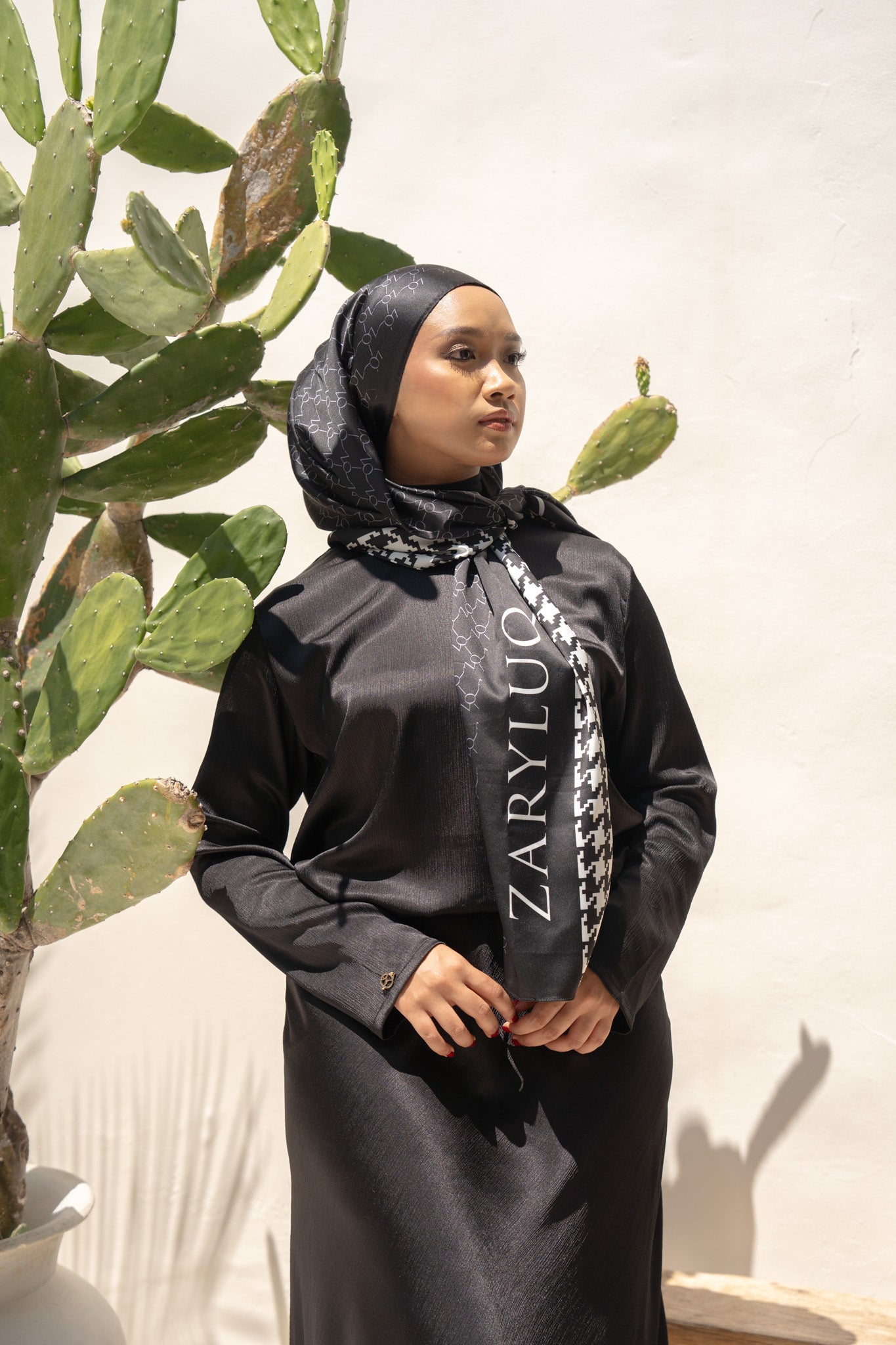 Curve A-Line Skirt in Misty Black