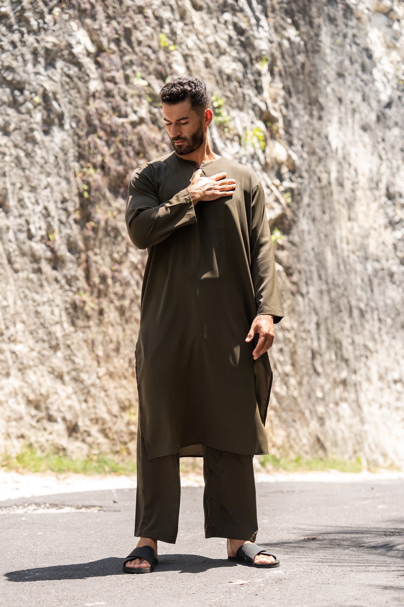 Curve Khalifah Set in Fossil Green