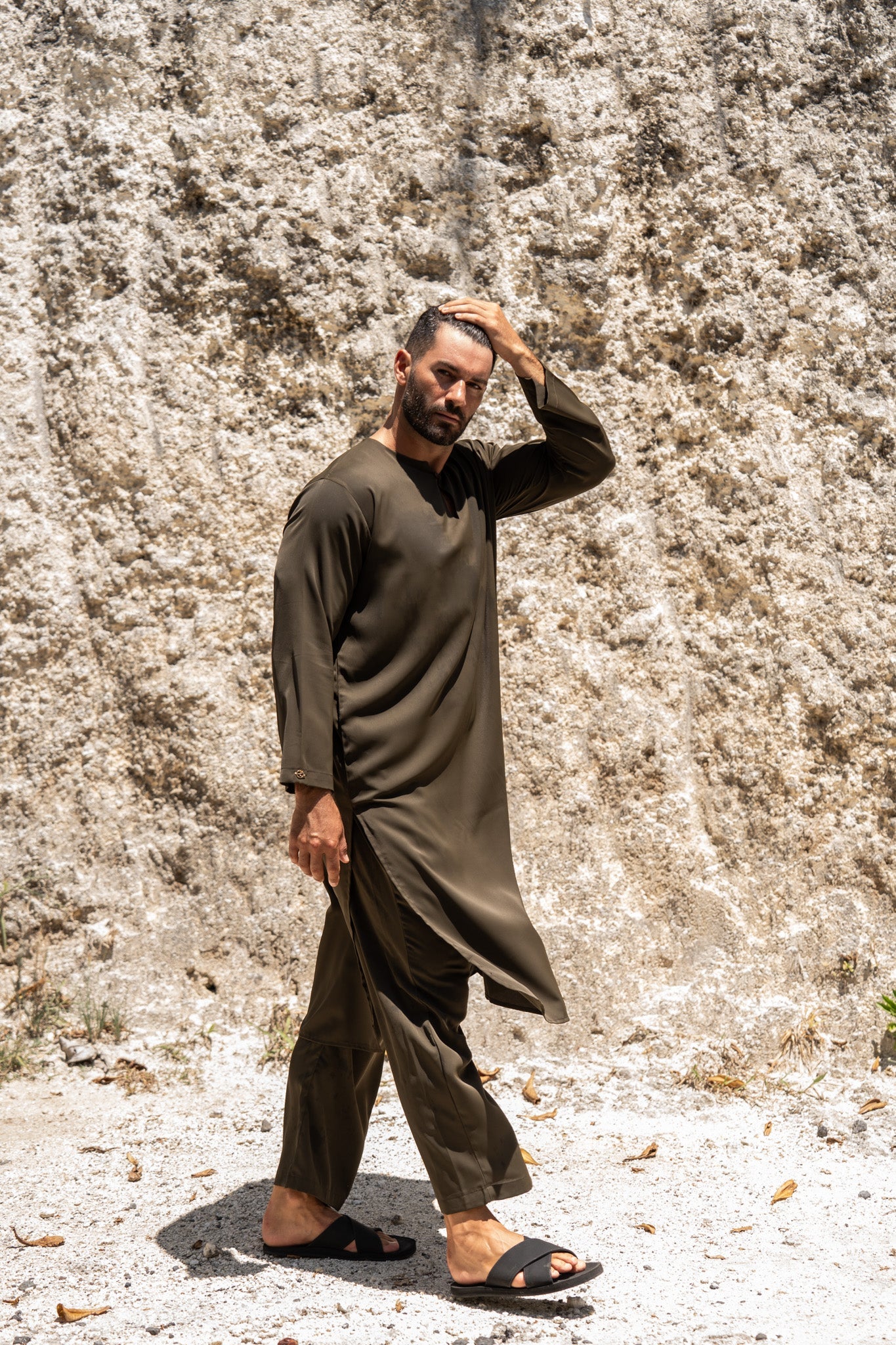 Curve Khalifah Set in Fossil Green