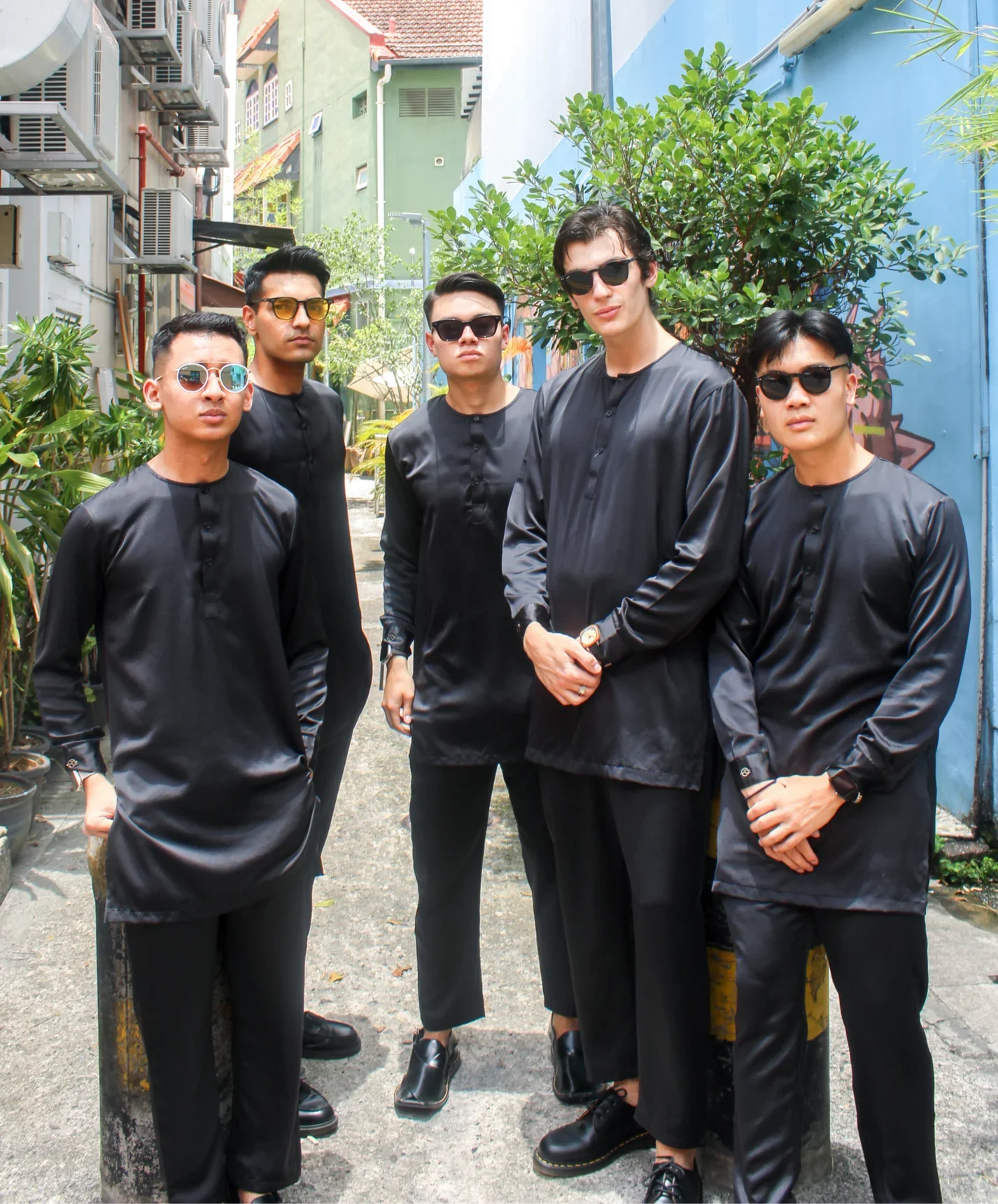 Curve Satin Kurta Set Men In BlackOut