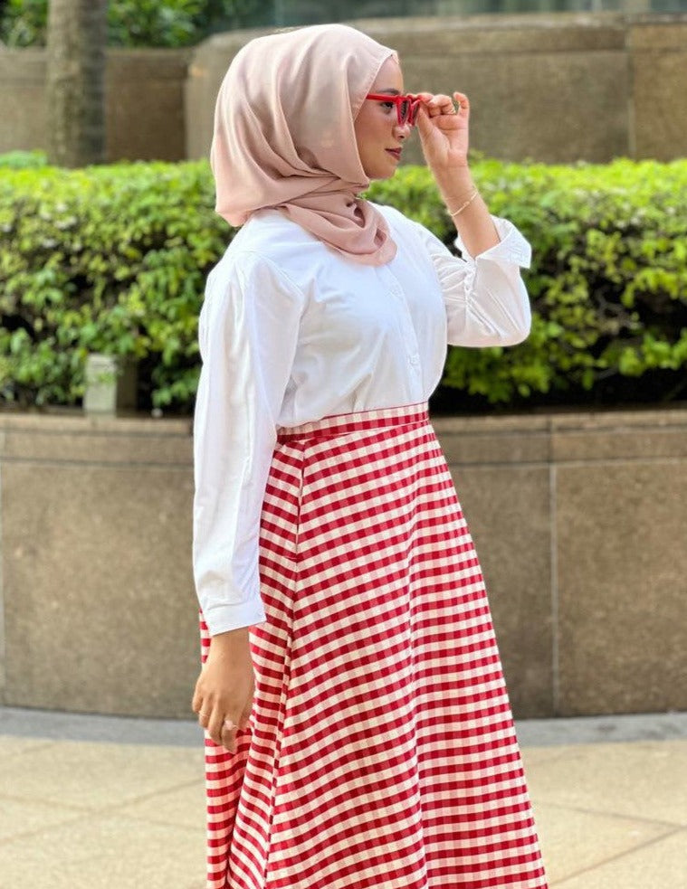 Curve Checkered Maxi Skirt