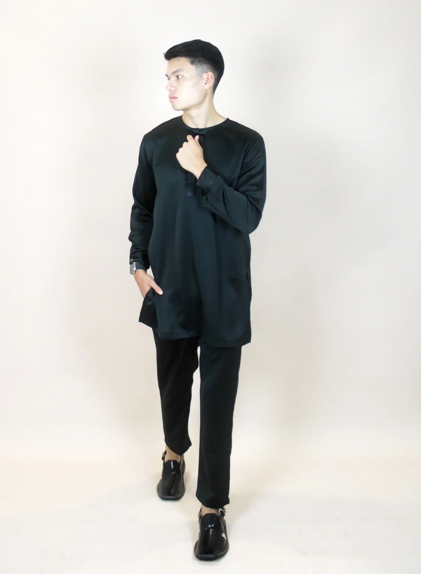 Curve Satin Kurta Set Men In BlackOut